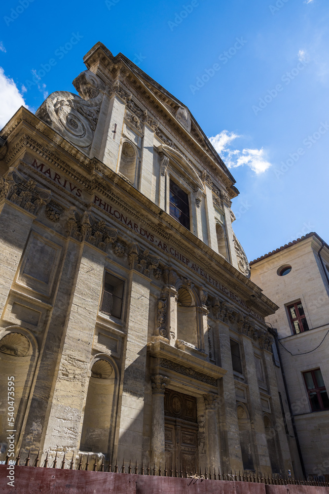 Façade baroque de la Chapelle de la Visitation d'Avignon