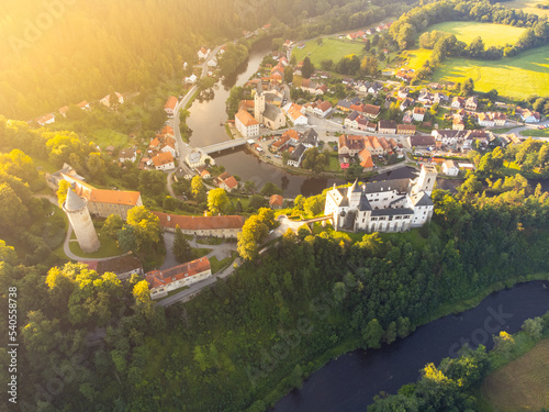 Murais de parede Rozmberk Castle and Vltava River from above