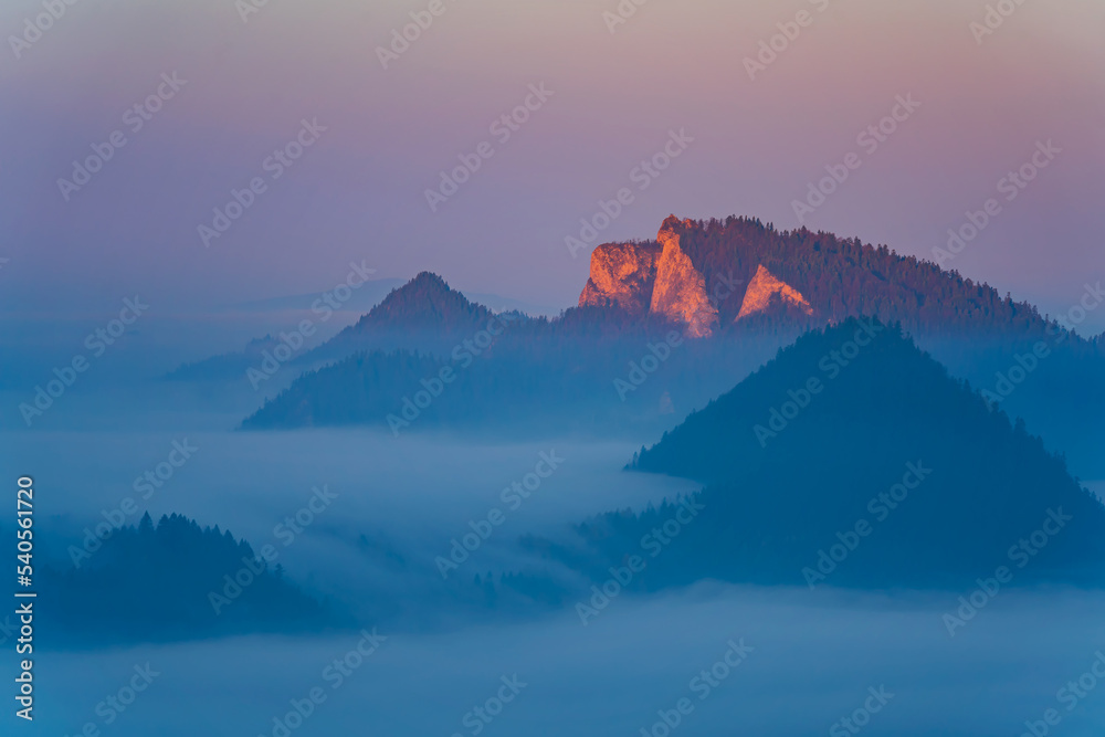 The Pieniny - Pieniny national park is a mountain range in the south of Poland and the north of Slovakia.