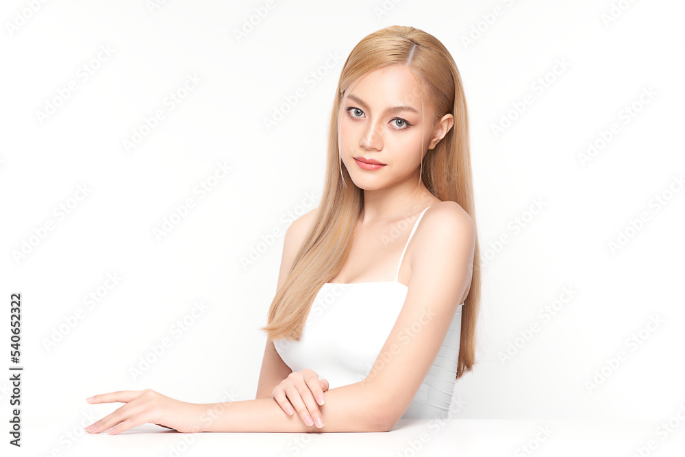 Fototapeta premium Beautiful young asian woman with clean fresh skin on white background, Face care, Facial treatment, Cosmetology, beauty and spa, Asian women portrait.