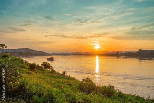 Obraz na płótnie Sunset at Chiang Khan, Loei Province, Thailand. w salonie