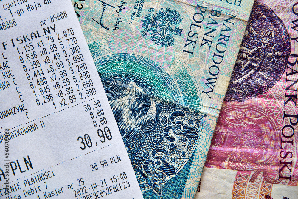 paragon fiskalny ,polskie banknoty ,podatki  - obrazy, fototapety, plakaty 
