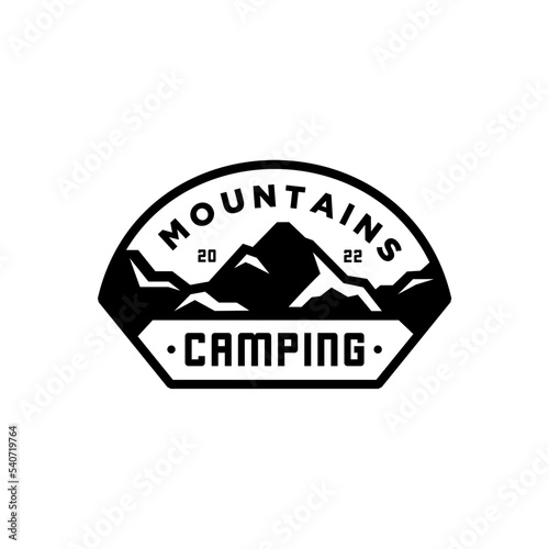 mountain retro badge logo. Nature outdoor hipster label icon design.  Camping logo vector