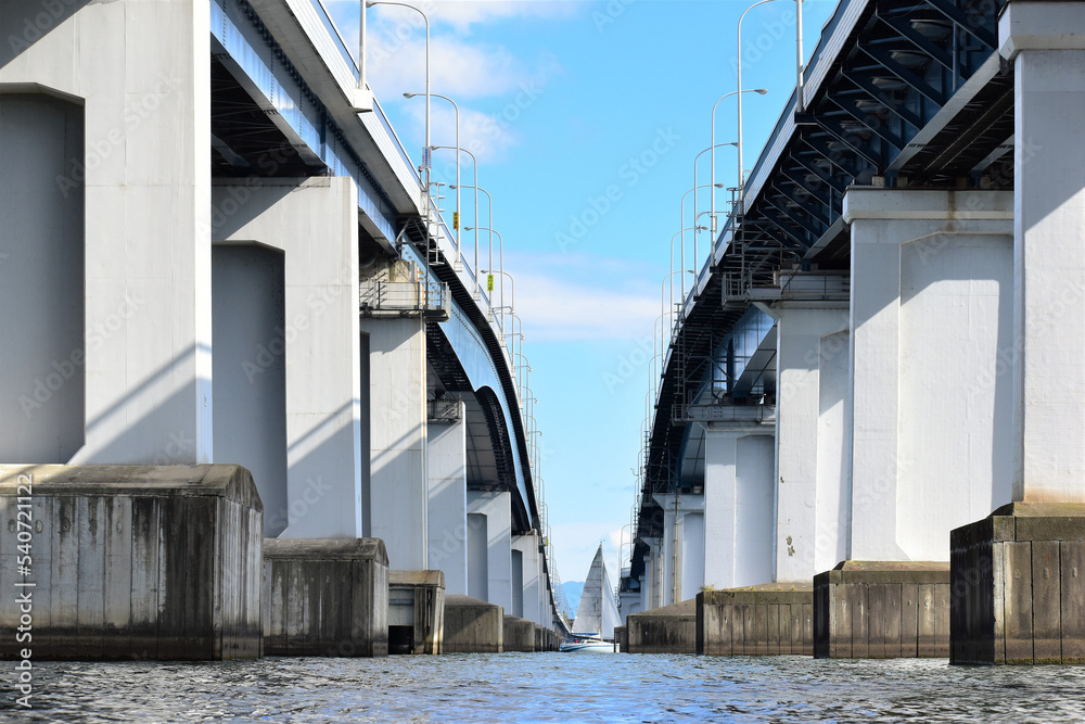 Obraz premium 琵琶湖大橋