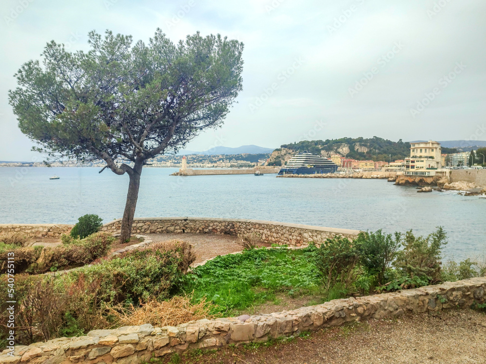 Panorama en bord de mer sur la Côte d'Azur