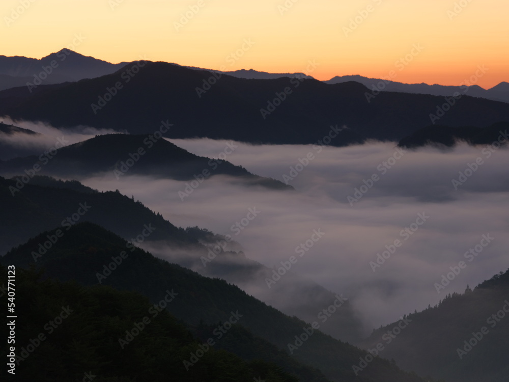 Obraz premium オレンジ色の空