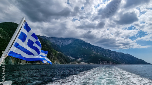 Canvastavla National flag of Greece waving in wind