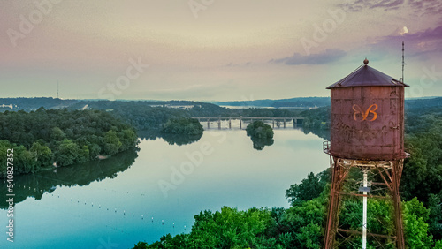 Quadro su tela Bibb City water tower over Chattahoochee river in Columbus Georgia