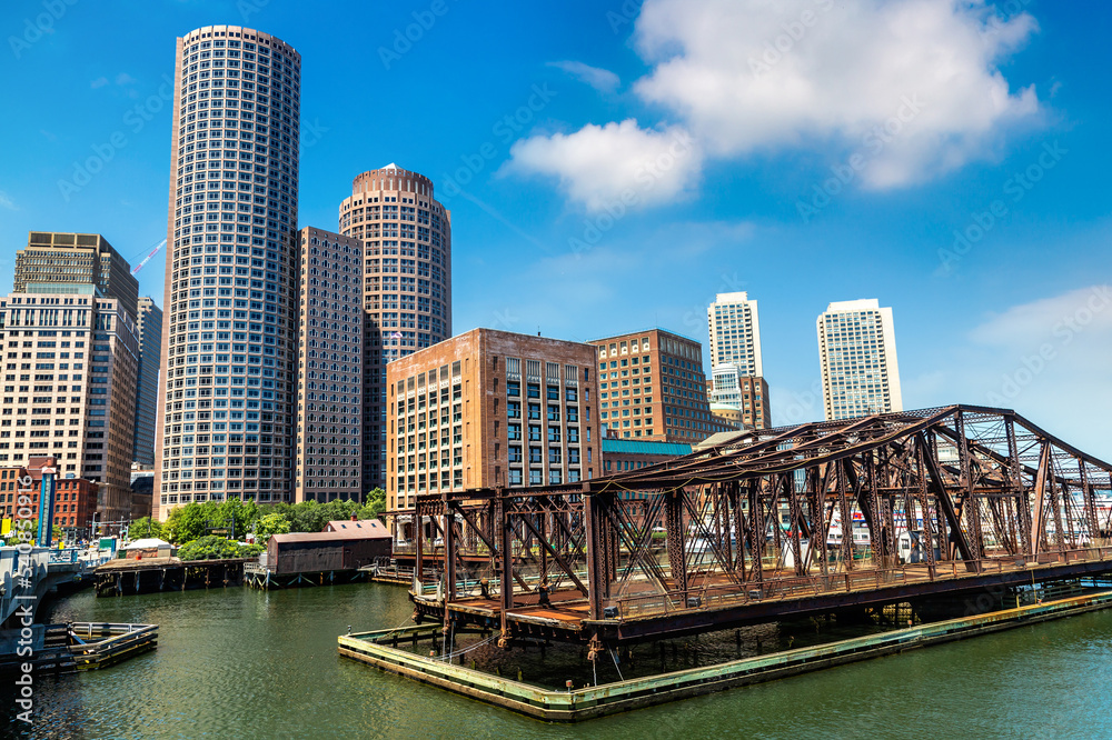 Fototapeta premium Panoramic view of Boston
