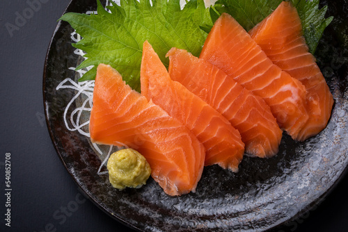 サーモンの刺身 sashimi 