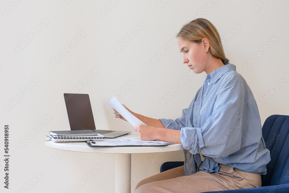 Naklejka premium Astrology. Astrologer calculates natal chart and makes a forecast of fate.Tarot cards, Fortune telling on tarot cards magic crystal, occultism, Esoteric background. Fortune telling,tarot predictions.