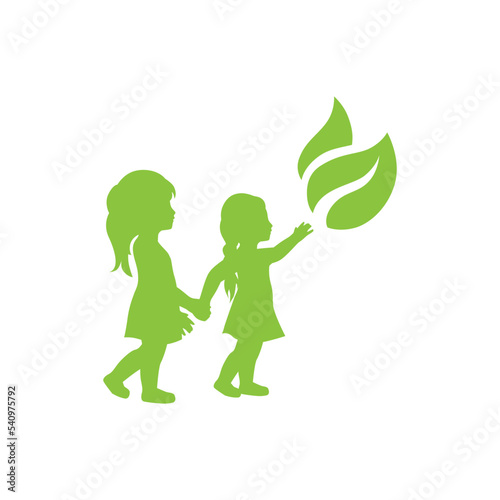  little girls with green leaves