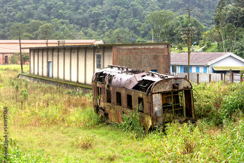 Trem abandonado em Paranapiacaba photo