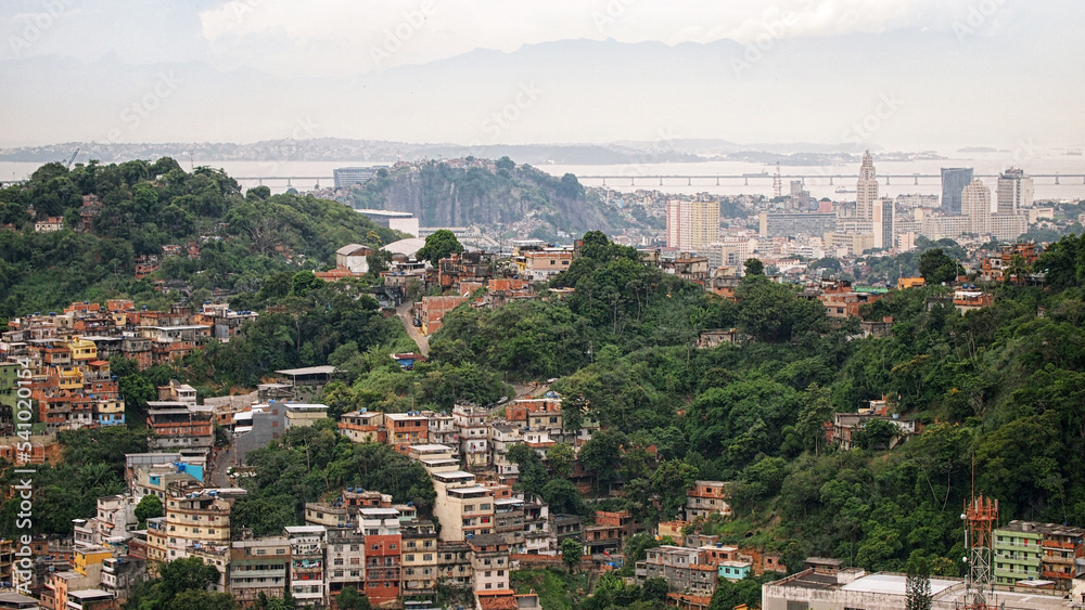 panorama of the city of Río de Janeiro and favelas