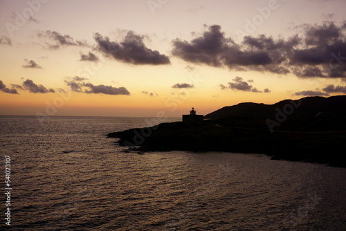 Magico amanecer en el faro Punta Arenella. Llançà. Costa Brava. Cataluña