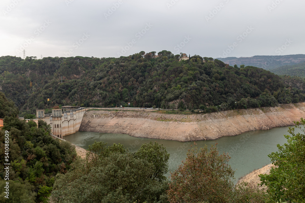 Very low level water reservoir, with very low water, great drought due to lack of water and global warming