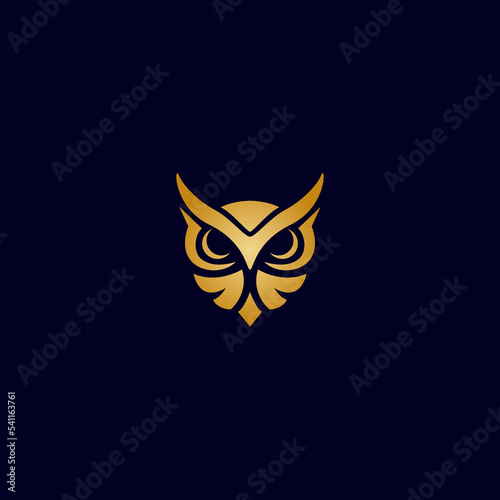 Fototapeta Naklejka Na Ścianę i Meble -  Golden owl head vector illustration for icons, symbols and logos. owl luxury logo