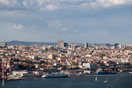 city skyline Lisabon 