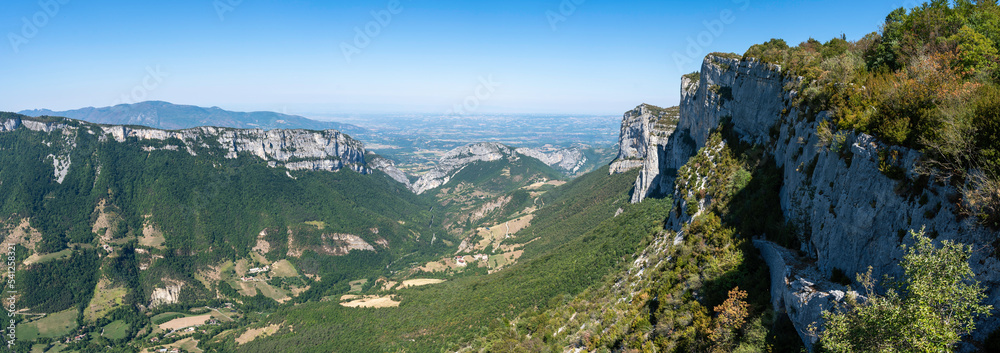 Panoramablick in die Gorges de la Vernaison (Vercors) vom Pas de l'Allier