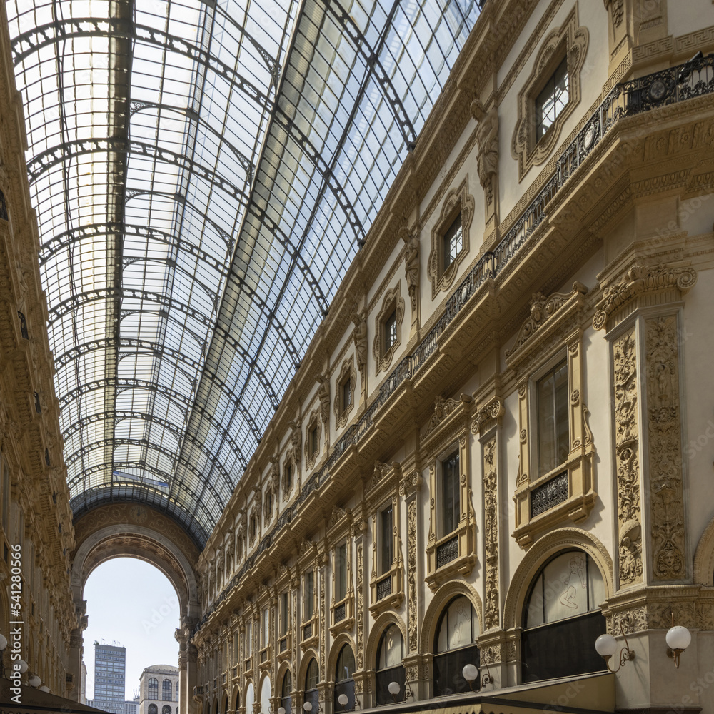 Galerie commerçante La Galleria Vittorio Emanuele à Milan