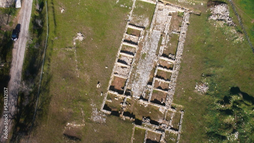 Fényképezés Photo aérienne  Ambrussum Lunel Villetelle vestiges archéologiques quartiers bas