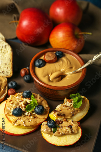 Healthy snack with apple sl...