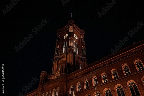 Rotes Rathaus tower at night