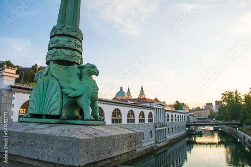 Bild auf Leinwand One of the smaller dragon statues on Dragon Bridge, or Zmajski Most, a reinforced concrete bridge which crosses the Ljubljanica River in central Ljubljana, Slovenia