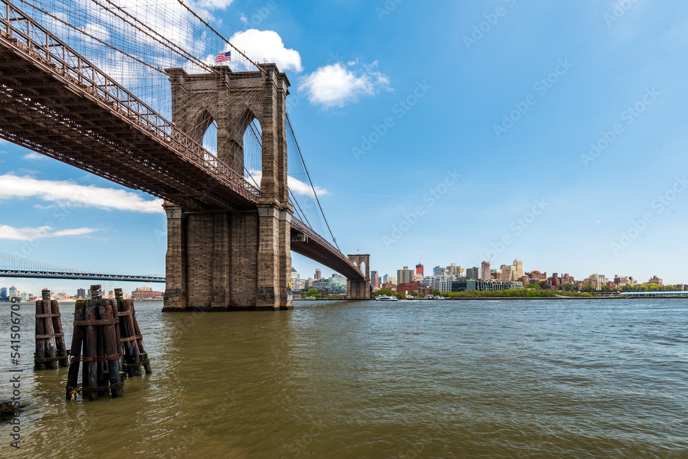 Brooklyn Bridge Crosses the East River in New York City Brooklyn Bridge Crosses the East River in New York City