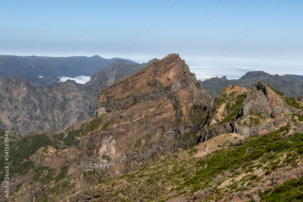 Naklejka premium VIew from Pico do Arieiro
