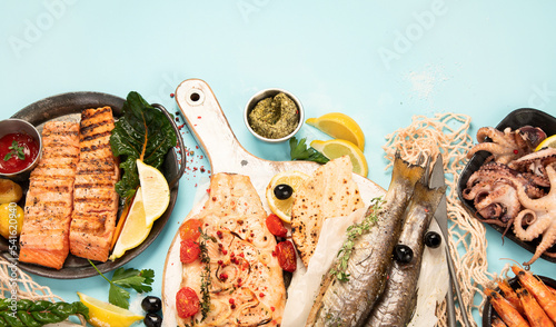 Canvas Print Various seafood and fishes dishes