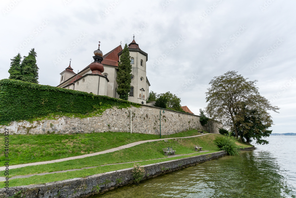 Fototapeta premium Monastery Traunkirchen at the Traunsee in Austria