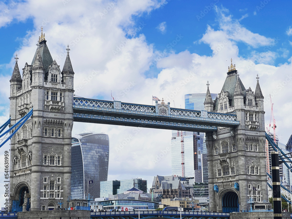 Obraz premium tower bridge city