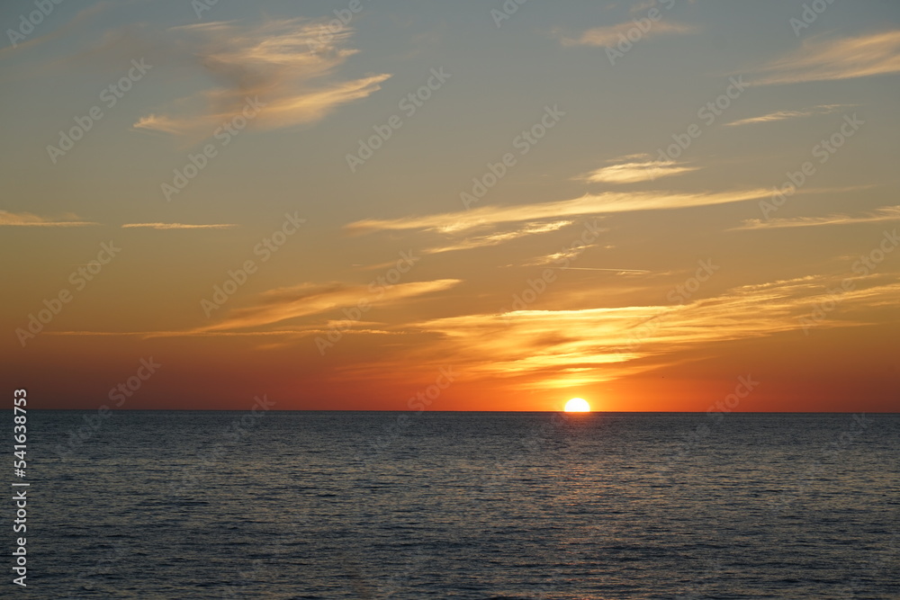 Abensstimmung an der Ostsee vor der Insel Rügen Abensstimmung an der Ostsee vor der Insel Rügen