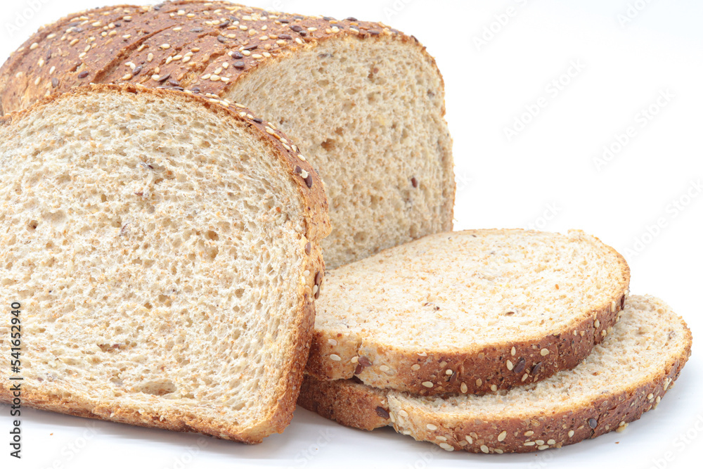 Close-up sliced ​​wholemeal bread, on white background
