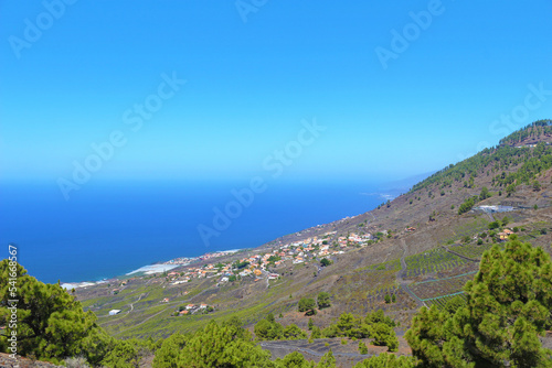 Viñedos de Fuencaliente, La Palma photo