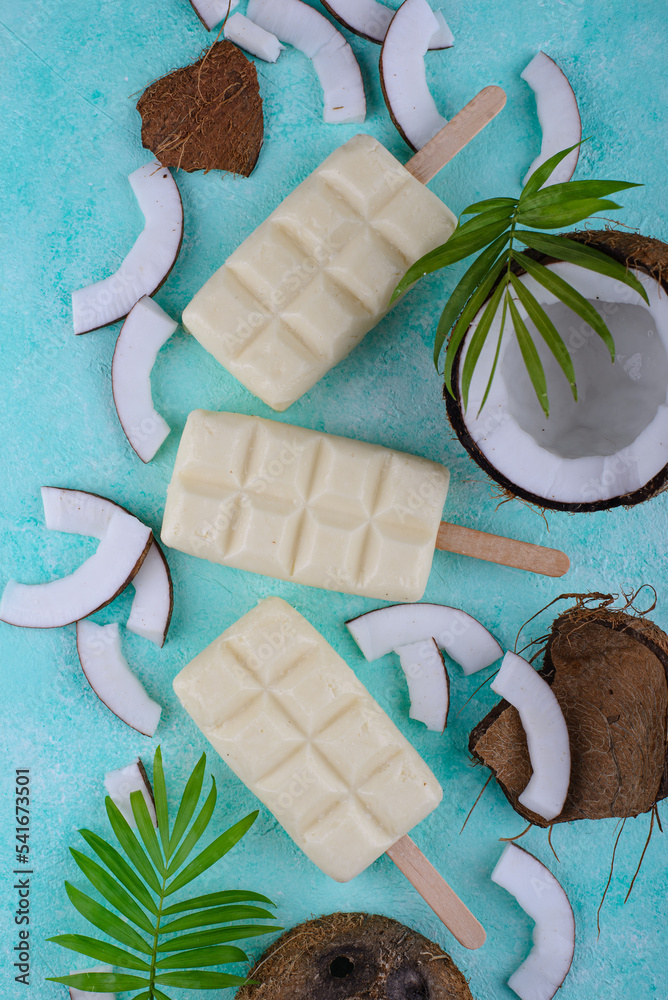 Healthy coconut ice cream popsicles StockFoto Adobe Stock