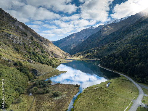 Photographie aérienne Lac d'Estaing Pyrénées nature reflet