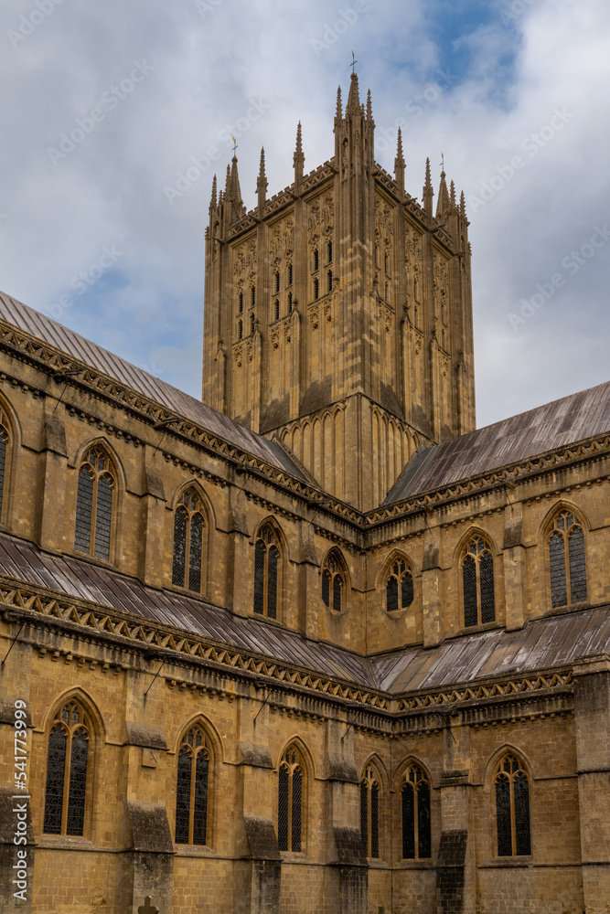 vertical view of the Wells Cathedral
