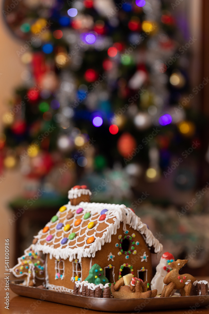 Naklejka premium Christmas themed gingerbread house