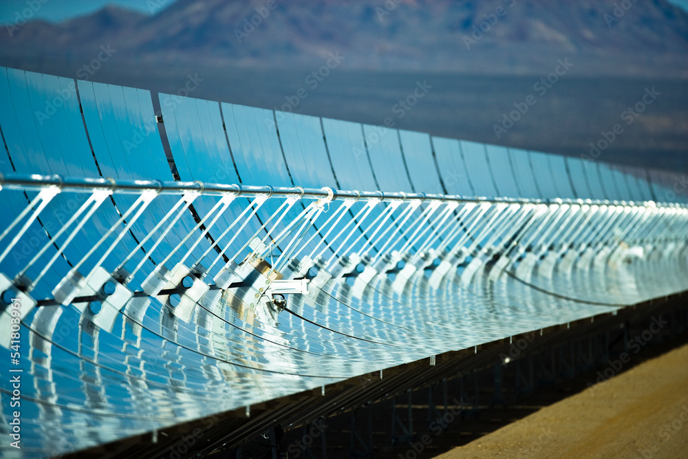 Fototapeta premium Nevada Solar One curved mirrors and heat collectors in The Eldorado Valley of Nevada.