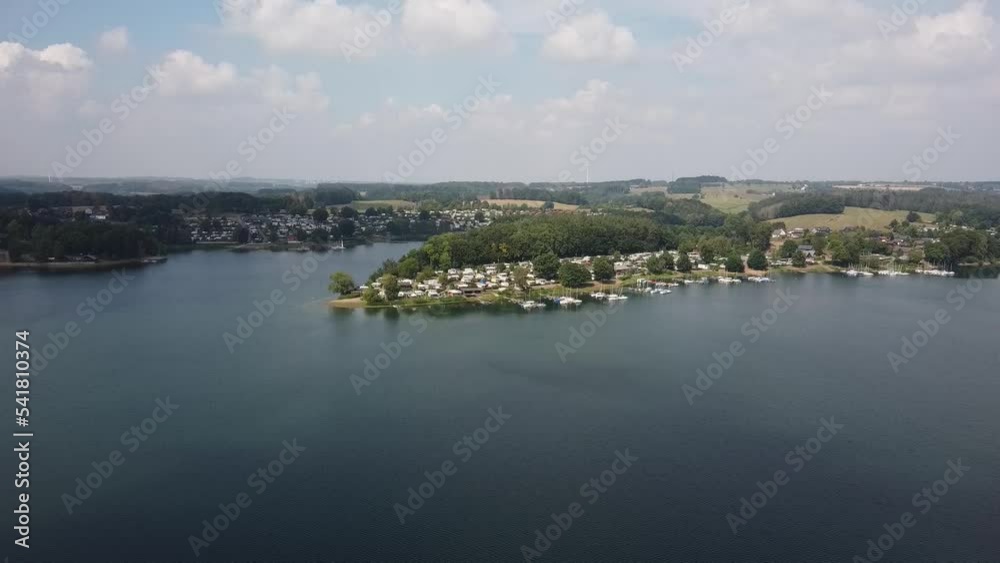 Bevertalsperre im Sommer - Drohne über Wasser & Wald | Natur Landschaft Bevertalsperre im Sommer - Drohne über Wasser & Wald | Natur Landschaft