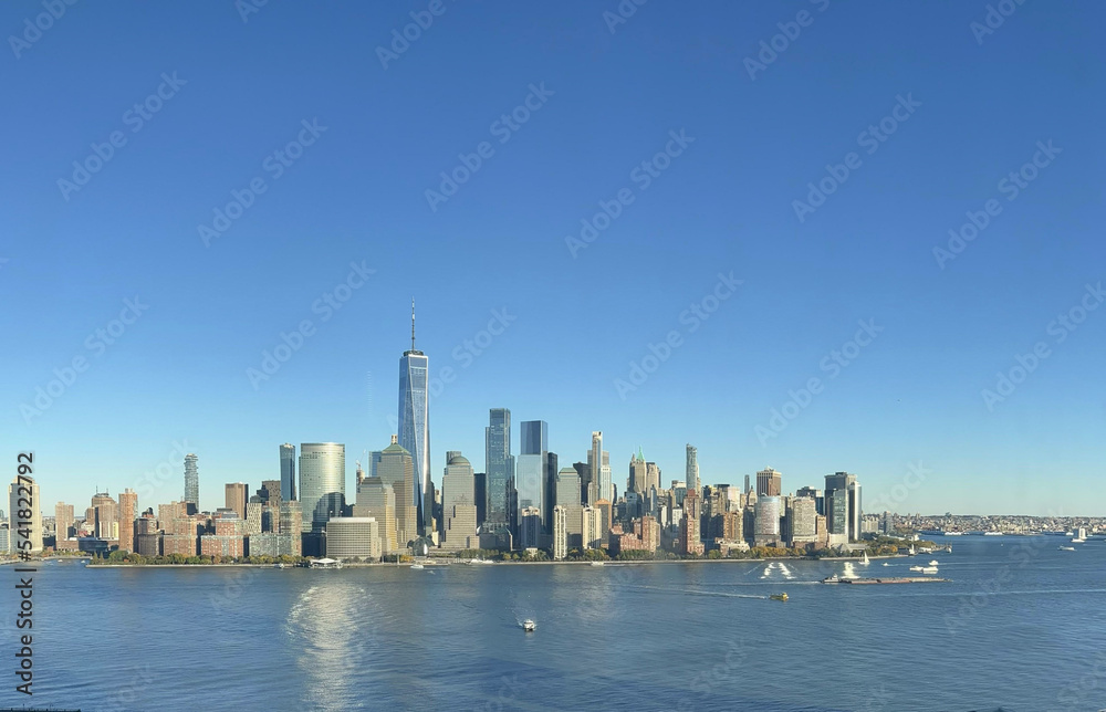 Naklejka premium Daytime Skyline