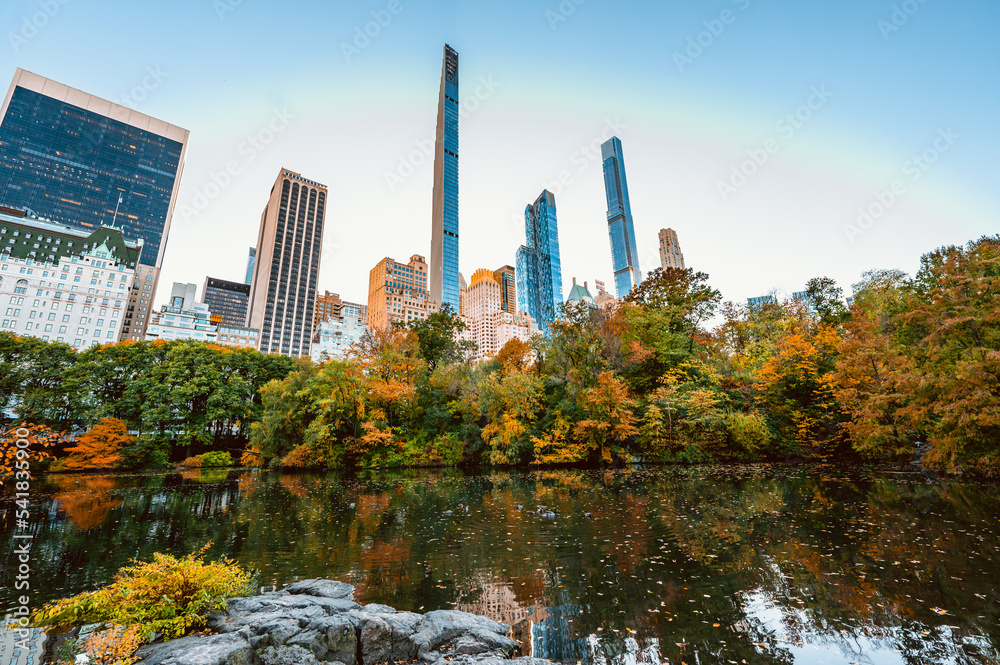 Fototapeta premium Autumn in Central Park, New York.