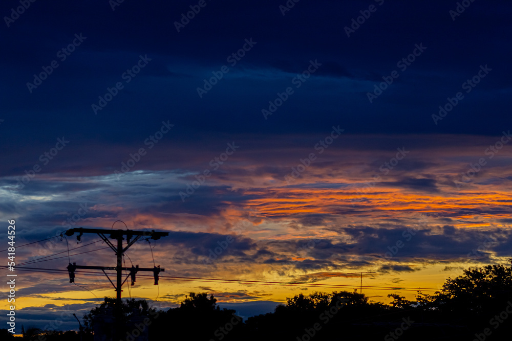 Fototapeta premium sunset over the city apocalypse