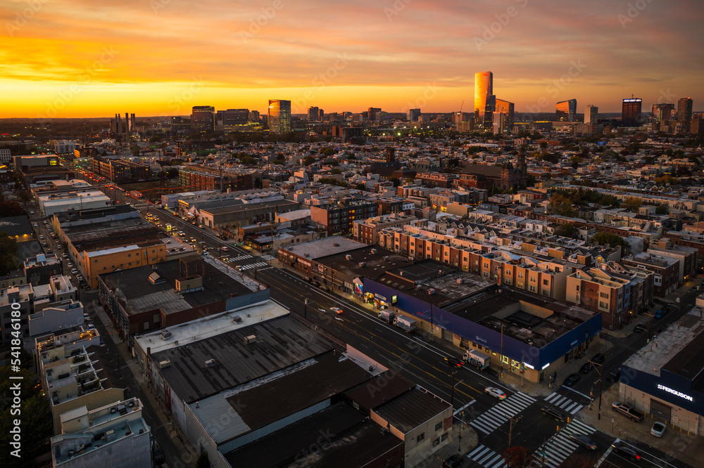 Fototapeta premium Drone of Epic Philadelphia Sunset