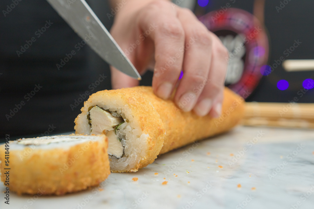 slicing a roll