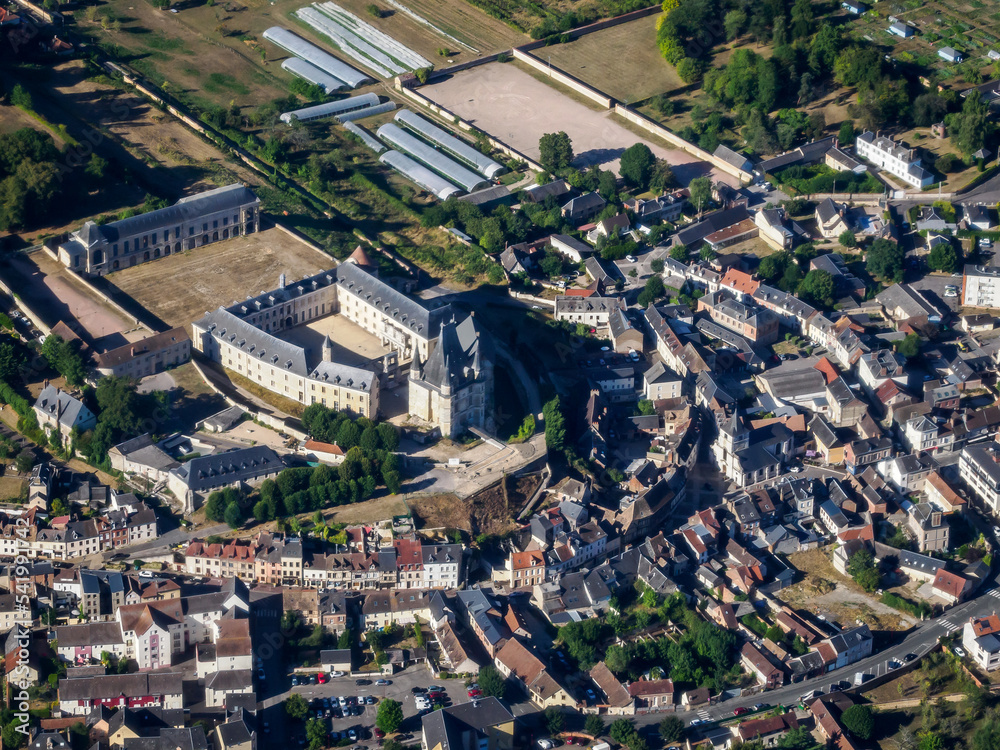 vue aérienne du château de Gaillon dans l'Eure en France