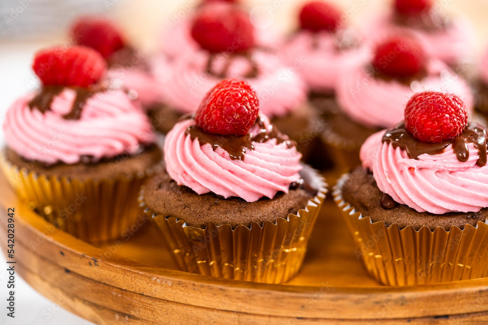 Chocolate raspberry cupcakes Chocolate raspberry cupcakes