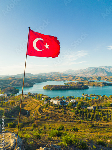 фотографія An astonishing view of the Green Lake with beautiful nature around and the mountains in the background in the Manavgat region of Turkey